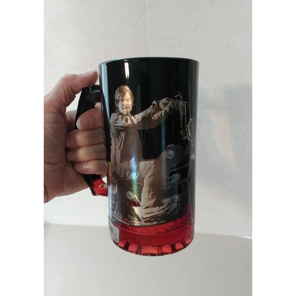 The Walking Dead Daryl Dixon AMC 2014 Black Red Fade Foil Beer Mug Stein 6